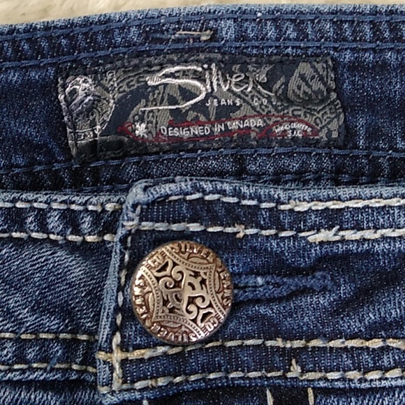 Silver Jeans size 22 Twisted Capri Distressed - Picture 6 of 13